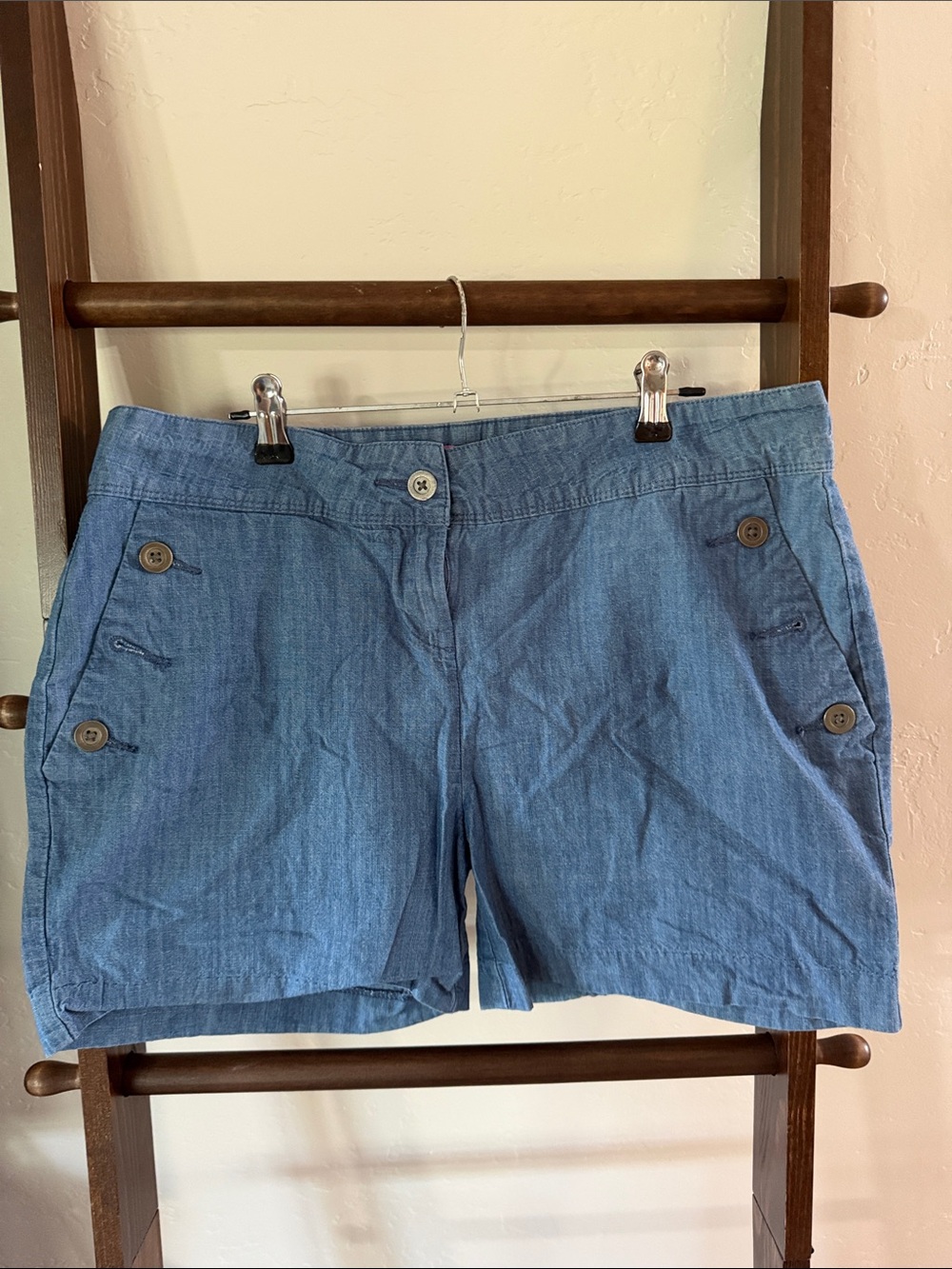Women’s Blue Casual Button-Accent Shorts
